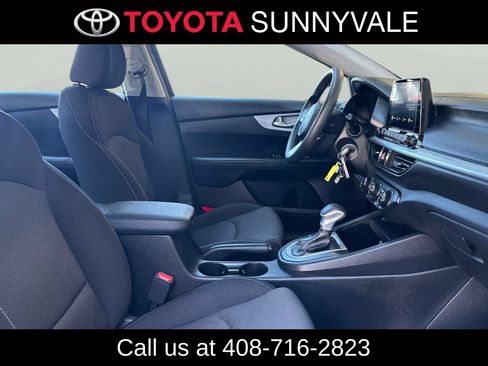 Used 2024 Kia Forte LXS FWD image 19