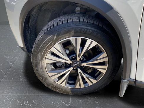 Used 2023 Nissan Rogue SV image 28