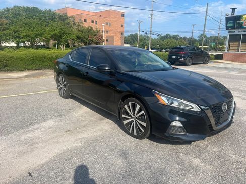 Used 2022 Nissan Altima 2.5 SR FWD image 6