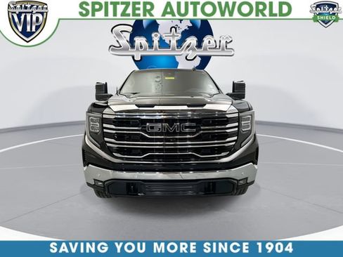 Used 2024 GMC Sierra 1500 SLT w/ SLT Premium Package AWD/4WD image 3