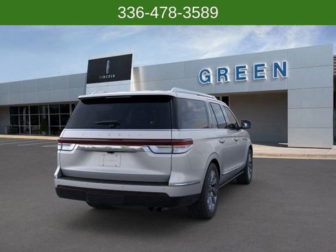 New 2024 Lincoln Navigator L Reserve image 8