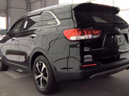 Used 2018 Kia Sorento EX w/ EX Advanced Touring Package AWD/4WD image 2