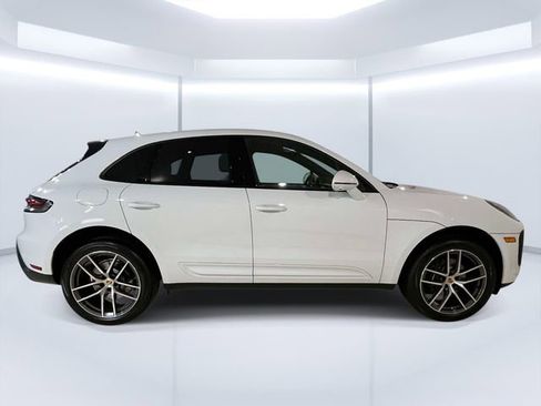 New 2026 Porsche Macan image 9