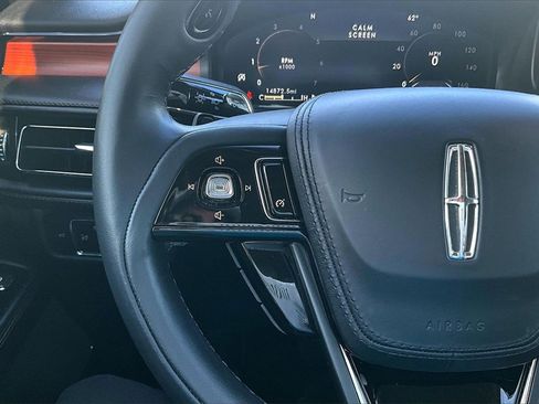 Used 2024 Lincoln Aviator Reserve image 7