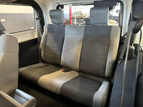 Used 2007 Jeep Wrangler X image 19