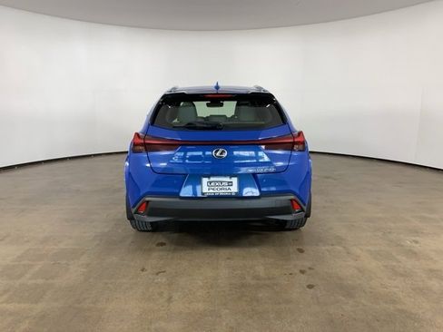 Used 2023 Lexus UX 250h AWD w/ Premium Package image 10