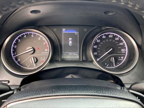 Used 2022 Toyota Camry SE image 24
