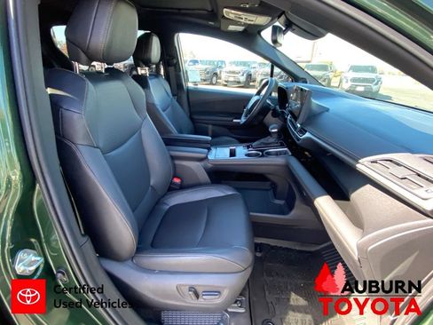 Certified 2025 Toyota Sienna XLE Woodland Edition AWD/4WD image 17