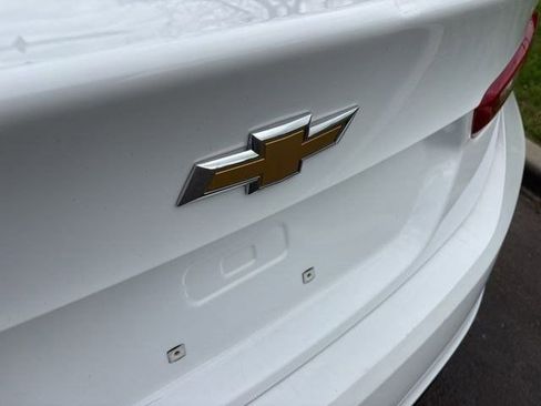Used 2022 Chevrolet Malibu LS FWD image 45