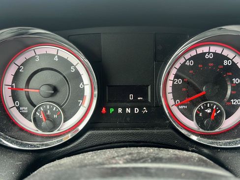 Used 2019 Dodge Grand Caravan SXT image 19