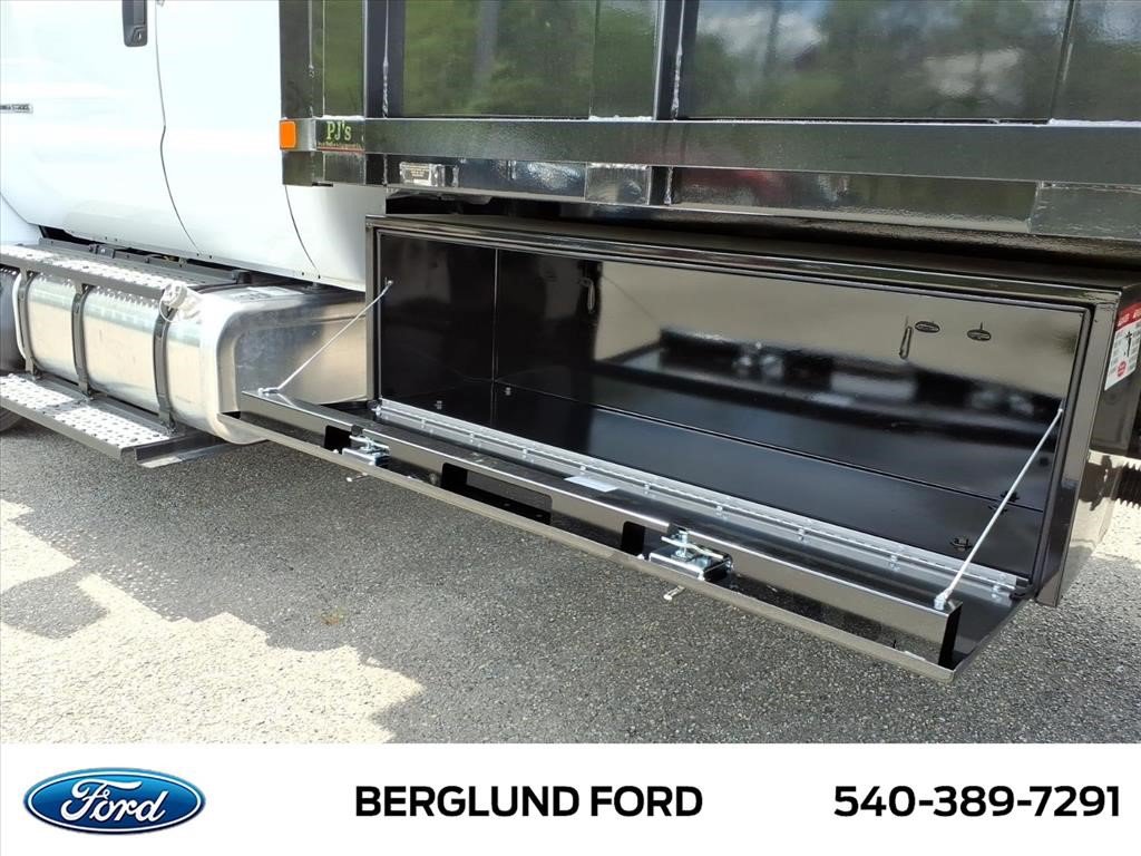 New 2027 Ford F650 2WD SuperCab Super Duty image 10