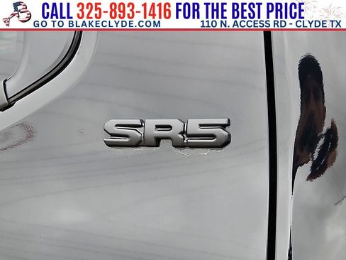 Used 2025 Toyota Tacoma SR5 AWD/4WD image 14
