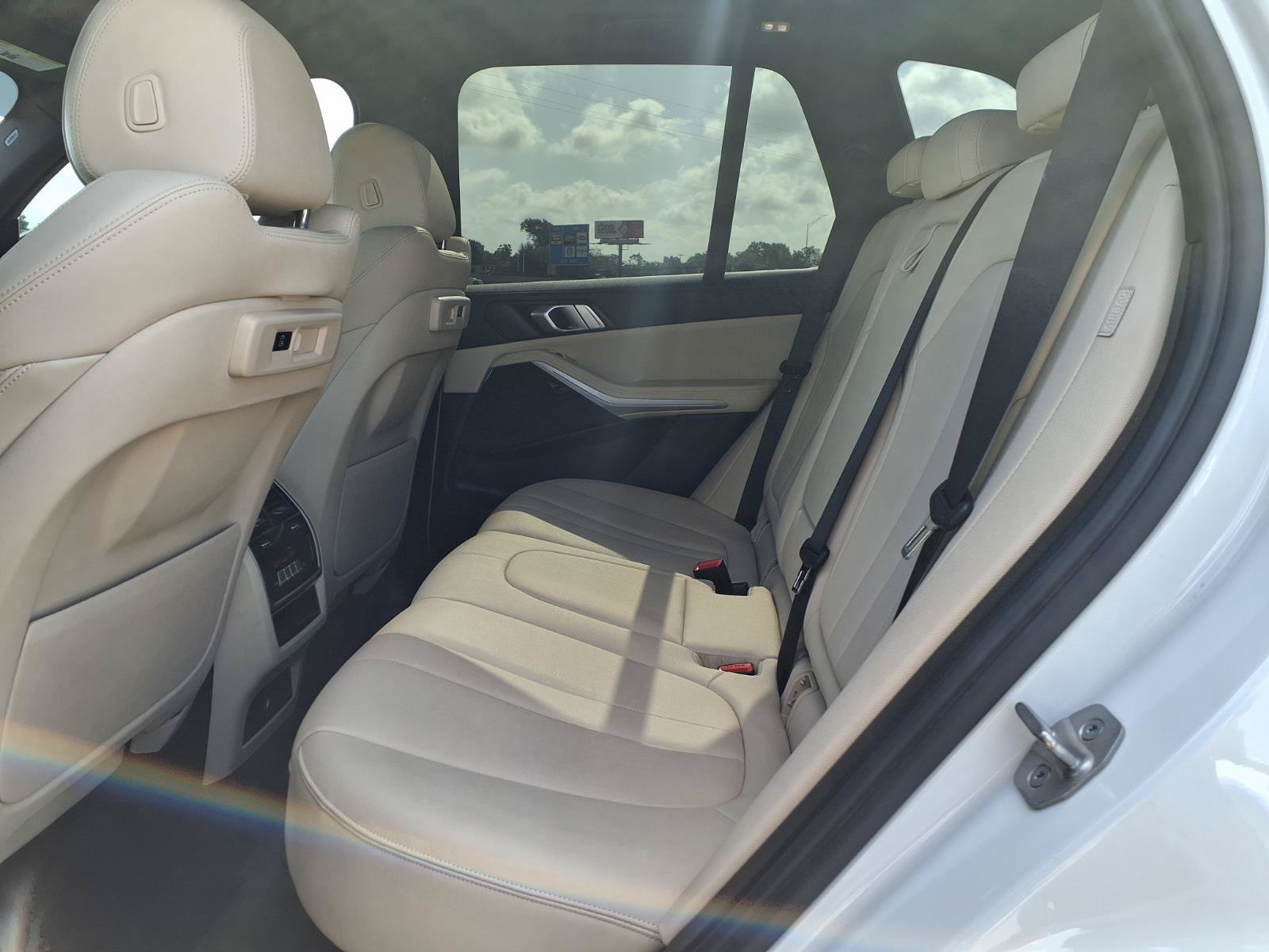 Used 2021 BMW X5 sDrive40i RWD image 13