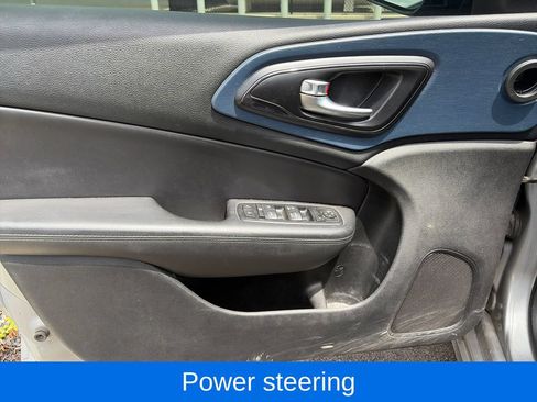 Used 2016 Chrysler 200 S w/ Comfort Group FWD image 18
