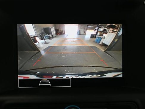 Used 2024 GMC Terrain SLE AWD/4WD image 13