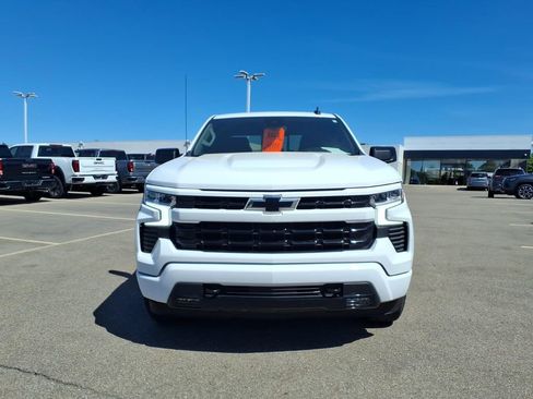 Used 2022 Chevrolet Silverado 1500 RST w/ Convenience Package II AWD/4WD image 2