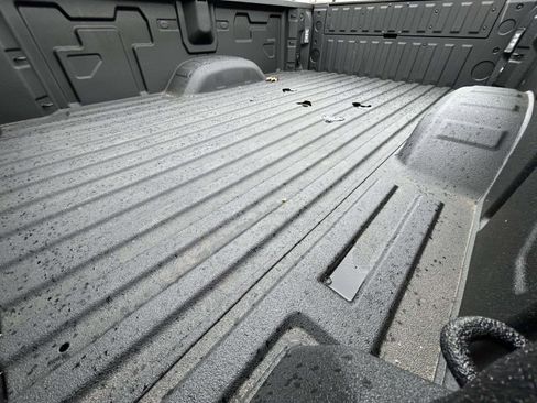 Used 2026 Chevrolet Silverado 2500 LTZ w/ LTZ Premium Package image 17