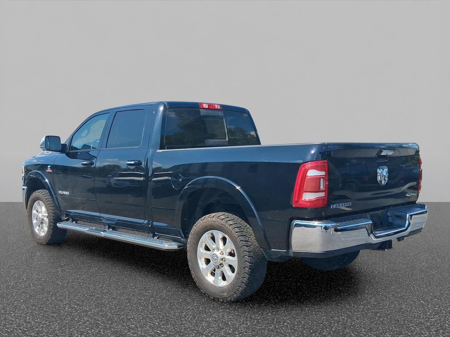 Used 2022 RAM 3500 Laramie AWD/4WD image 6