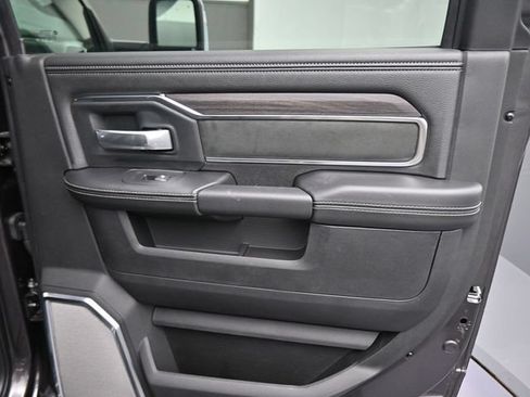 New 2026 RAM 2500 Laramie AWD/4WD image 24