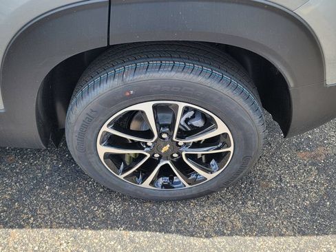 New 2026 Chevrolet TrailBlazer LT w/ LT Cold Weather Package FWD image 8