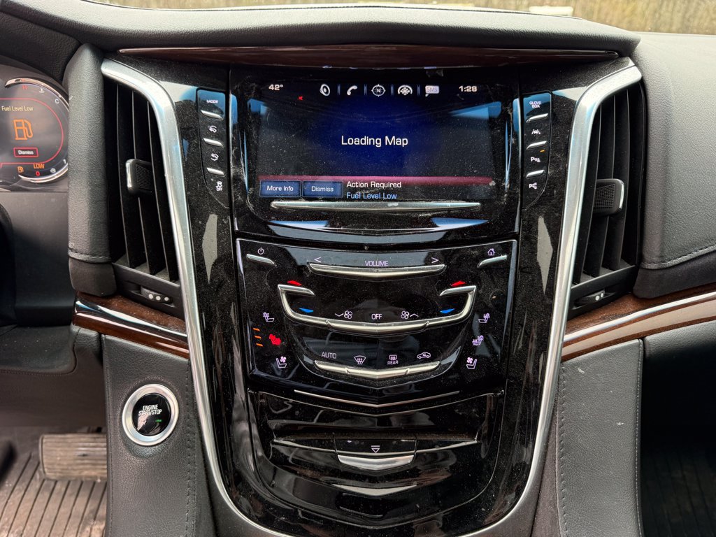Used 2018 Cadillac Escalade ESV Premium Luxury AWD/4WD image 17