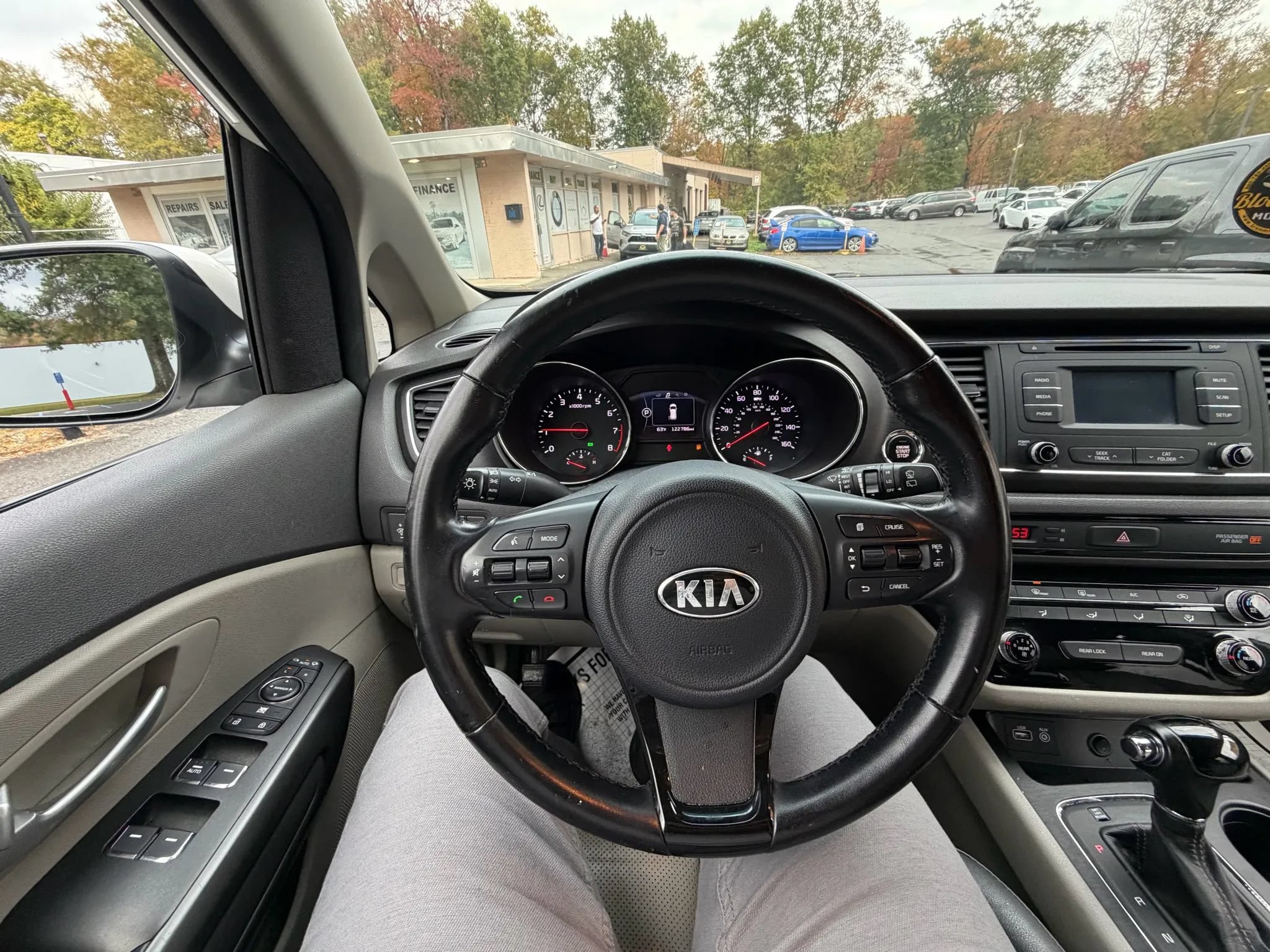 Used 2016 Kia Sedona LX w/ LX Essentials Premium Package FWD image 22