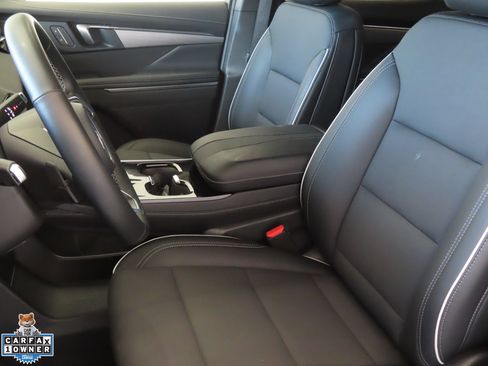 Used 2026 Buick Enclave Preferred FWD image 11