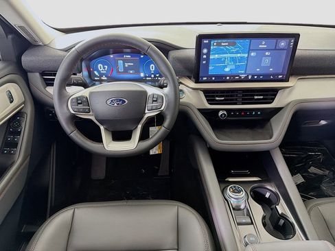 New 2025 Ford Explorer Active w/ Active Comfort Package image 23