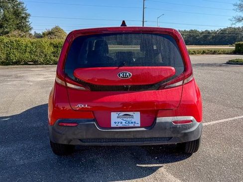 Used 2021 Kia Soul LX image 4