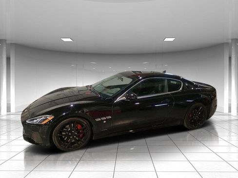 Used 2018 Maserati GranTurismo Sport image 11
