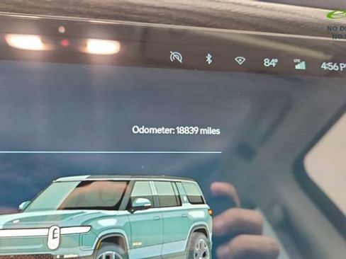 Used 2024 Rivian R1S Adventure AWD/4WD image 39
