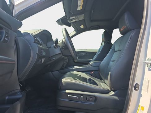 Certified 2024 Honda Passport TrailSport image 12