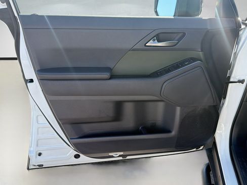 Used 2025 Lexus GX 550 AWD/4WD image 21
