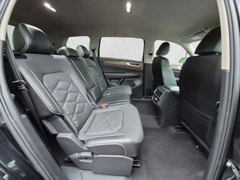 Used 2024 Volkswagen Atlas SE FWD image 20
