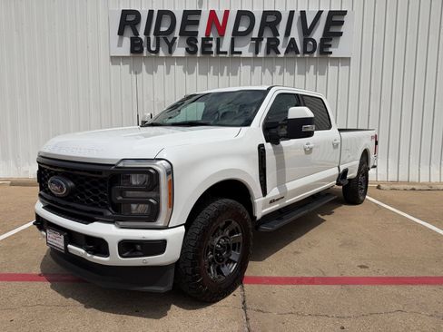 Used 2023 Ford F350 Lariat w/ Lariat Ultimate Package AWD/4WD image 1