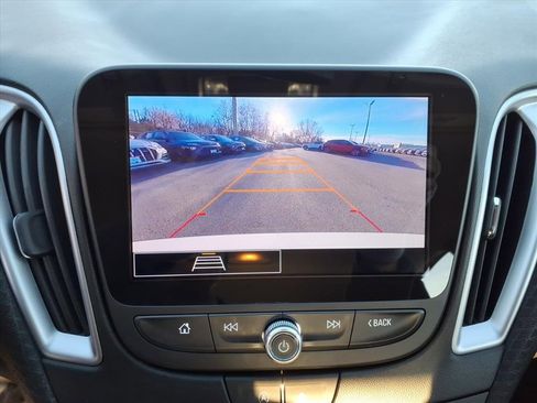 Used 2024 Chevrolet Malibu LS image 25