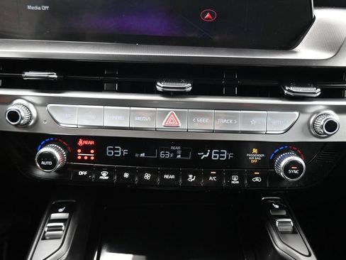 Used 2023 Kia Telluride S w/ S Sunroof Package FWD image 21