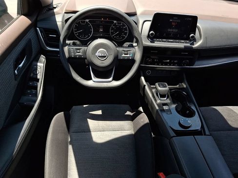 Used 2023 Nissan Rogue SV AWD/4WD image 11