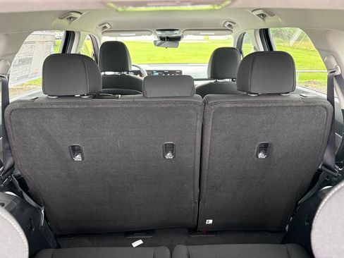 New 2026 Kia Sorento LX FWD image 17