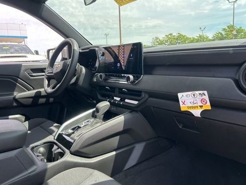New 2026 Chevrolet Colorado W/T AWD/4WD image 32