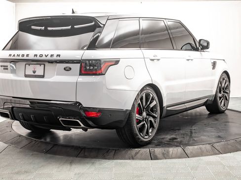 Used 2019 Land Rover Range Rover Sport HSE image 4