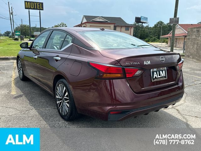 Used 2025 Nissan Altima 2.5 SV FWD image 8