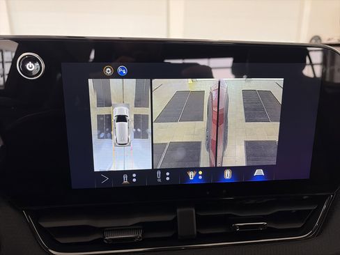 New 2026 Chevrolet Equinox RS w/ Convenience Package III image 25