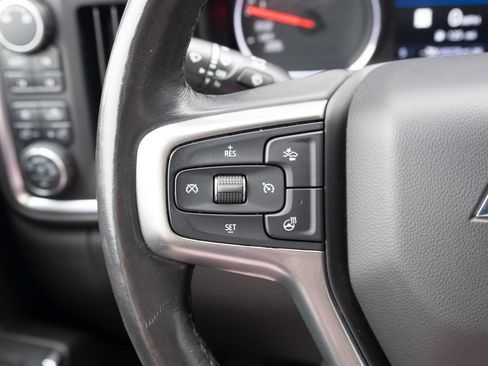 Used 2019 Chevrolet Silverado 1500 LTZ w/ LTZ Premium Package AWD/4WD image 5