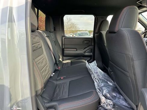 New 2026 Nissan Frontier PRO-4X w/ Pro-4x Convenience Package AWD/4WD image 11