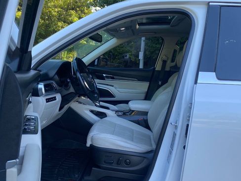 Used 2020 Kia Telluride SX w/ Towing Package FWD image 15