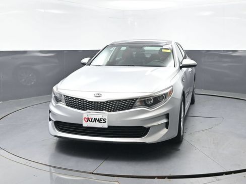 Used 2017 Kia Optima EX w/ Premium Package FWD image 5