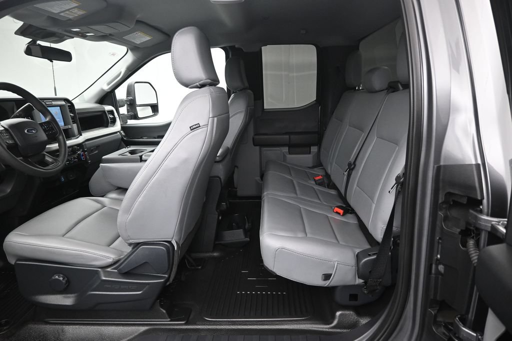 Certified 2025 Ford F250 XL RWD image 17