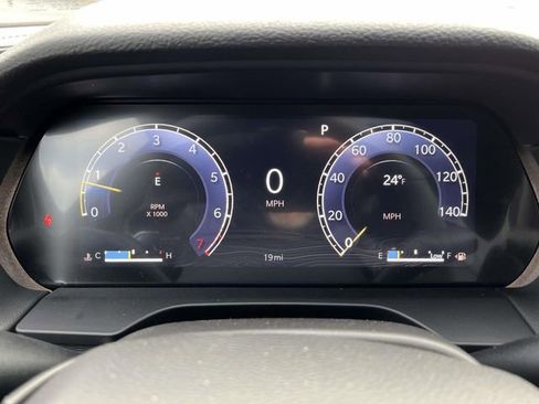 New 2025 Jeep Grand Cherokee image 30