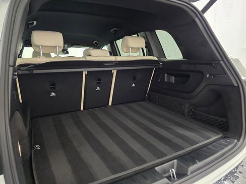 Used 2025 Mercedes-Benz GLB 250 4MATIC image 21